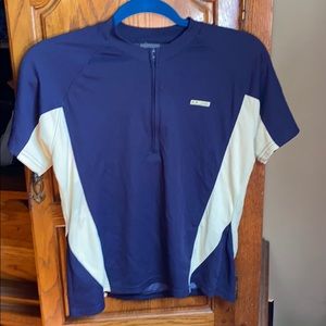 Oakley bike shirt with back pocket